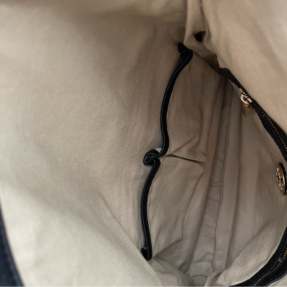 Tory Burch Amalie Leather Foldover Crossbody Clutch - Picture 12 of 13